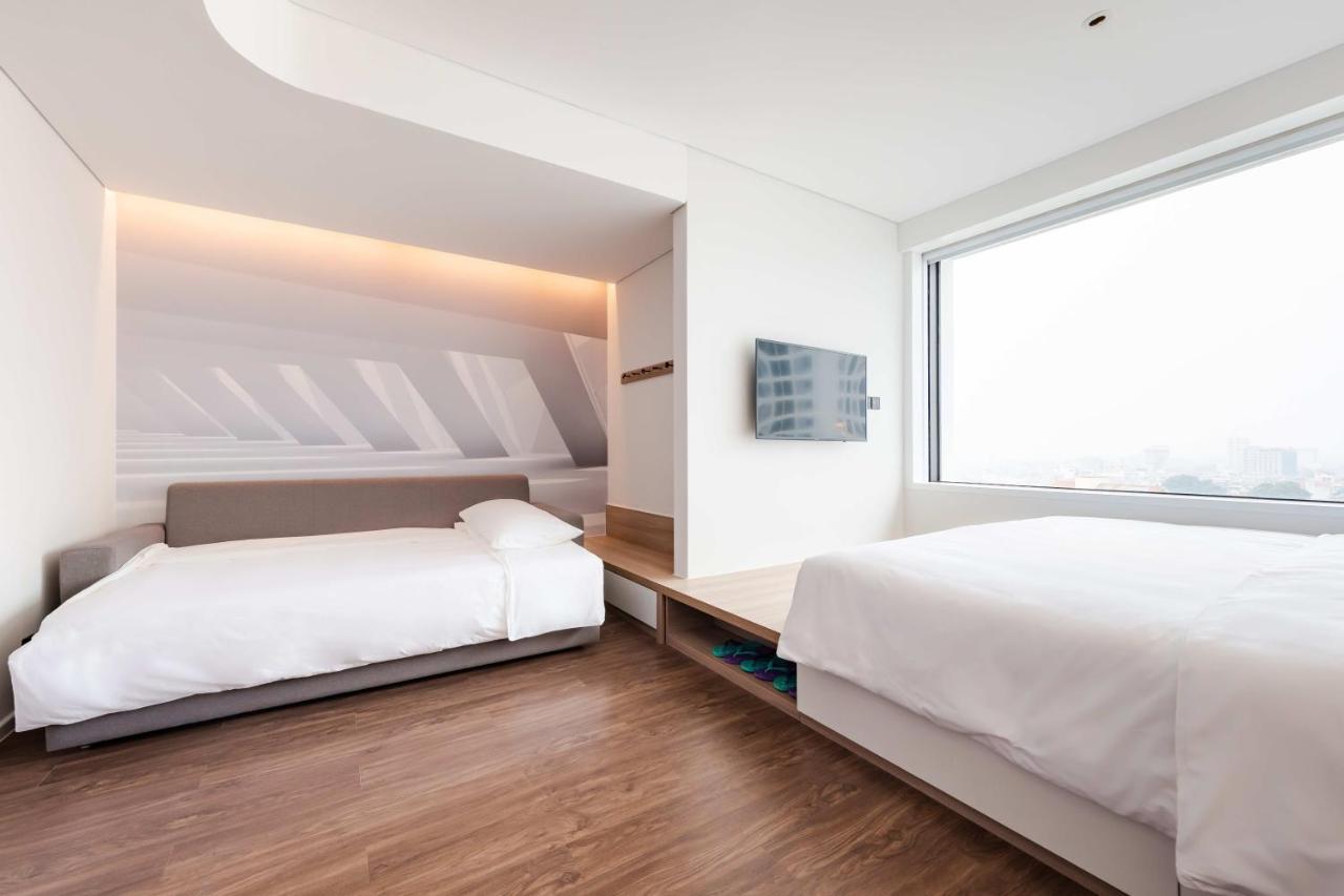 Tru By Hilton Bac Giang City Centre Extérieur photo